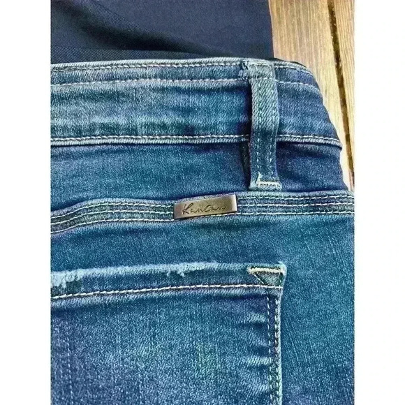 Kancan Maternity Denim Capris Dark Wash Distressed Size 7 - Picture 6 of 9